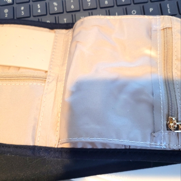 Bagsmart Travel Jewelry Case - Picture 3 of 6